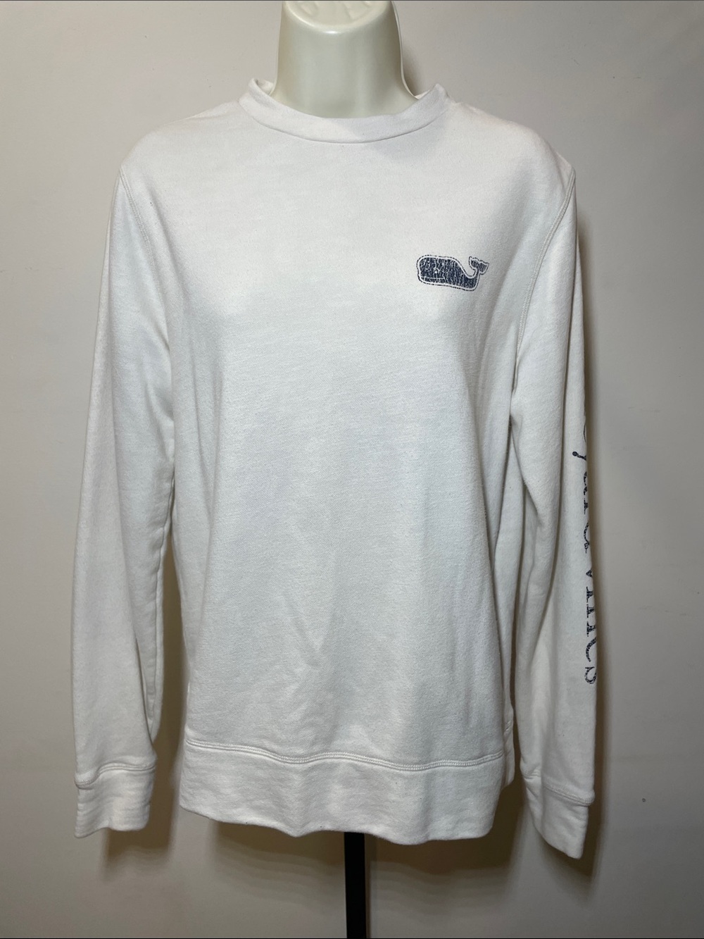 Vineyard Vines White Crewneck Sweatshirt with Navy Whale Chest Logo